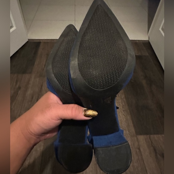 💙💙💙 Blue Pointy Toe Heels - Picture 3 of 3